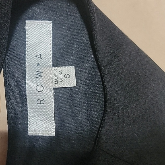 Row A, Size S, Notched V-Neck, Sleeveless Little Black Dress.  Fit & Flare. EUC. - Picture 12 of 13